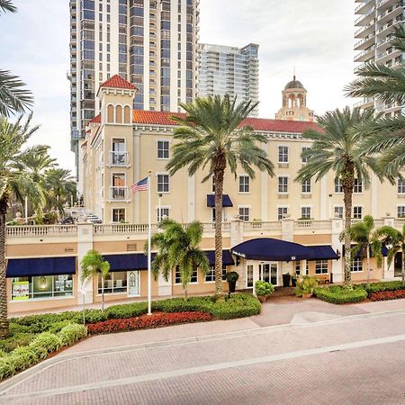 Hampton Inn & Suites St. Petersburg/Downtown Extérieur photo