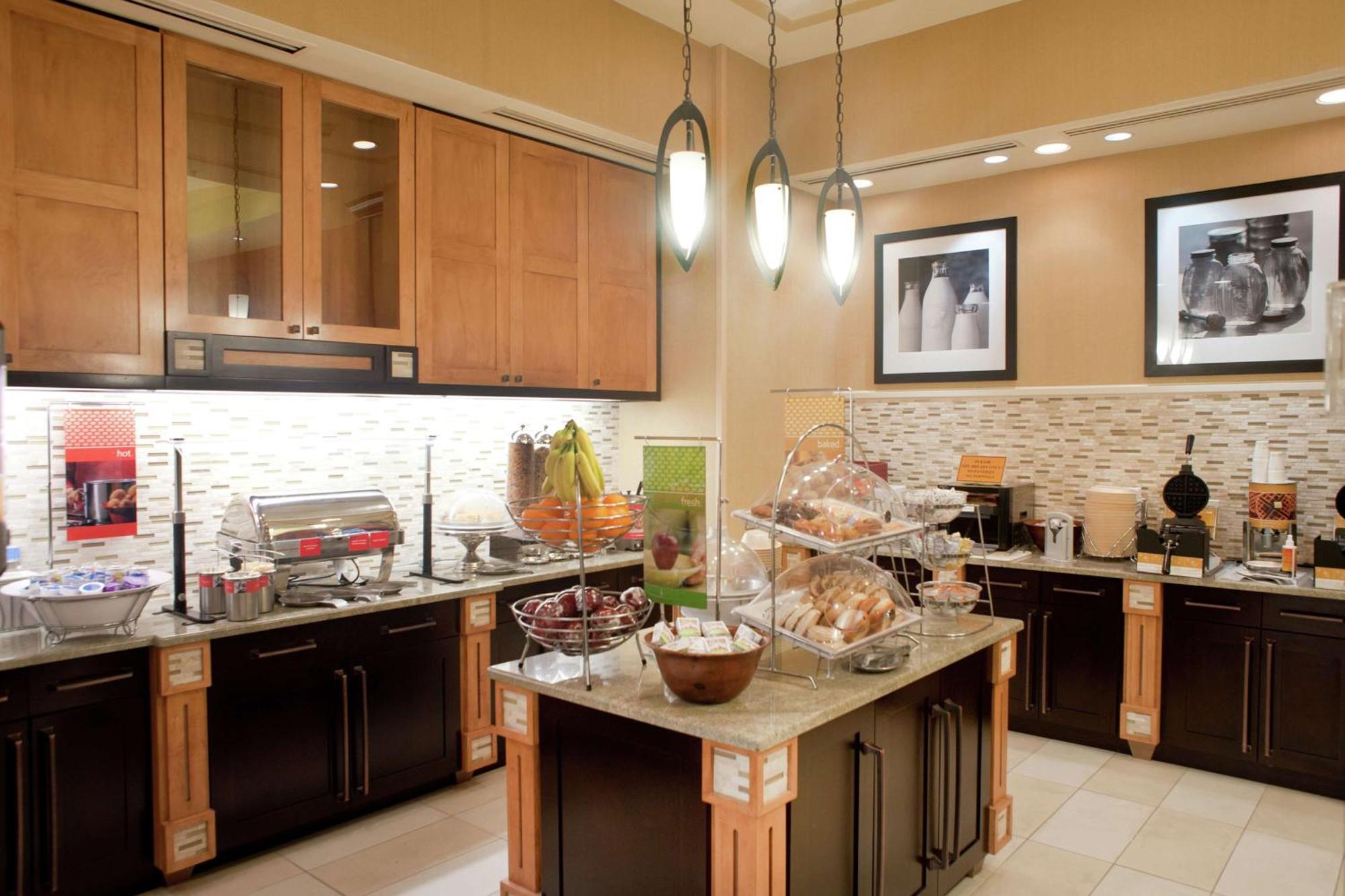 Hampton Inn & Suites St. Petersburg/Downtown Extérieur photo