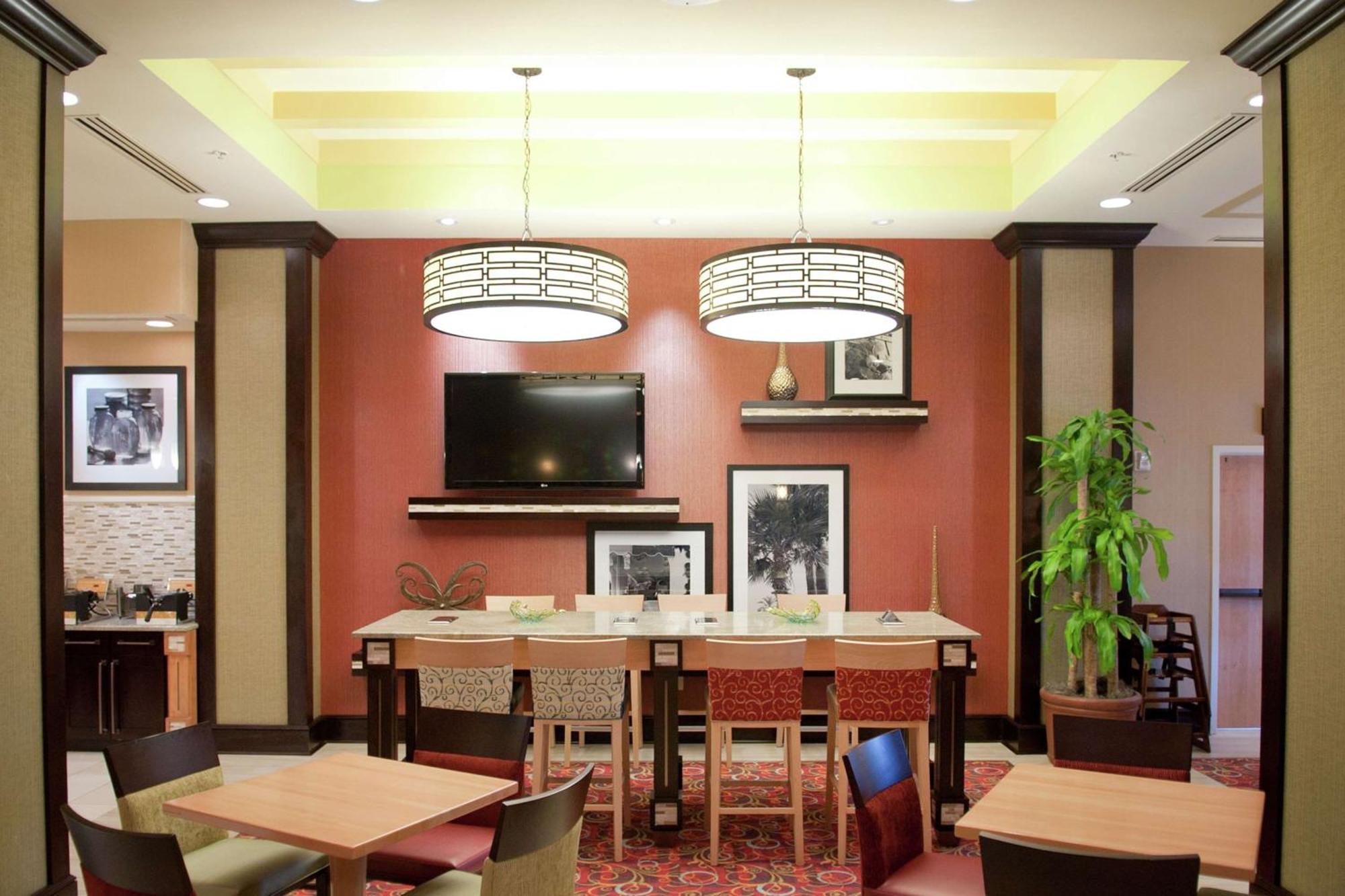 Hampton Inn & Suites St. Petersburg/Downtown Extérieur photo