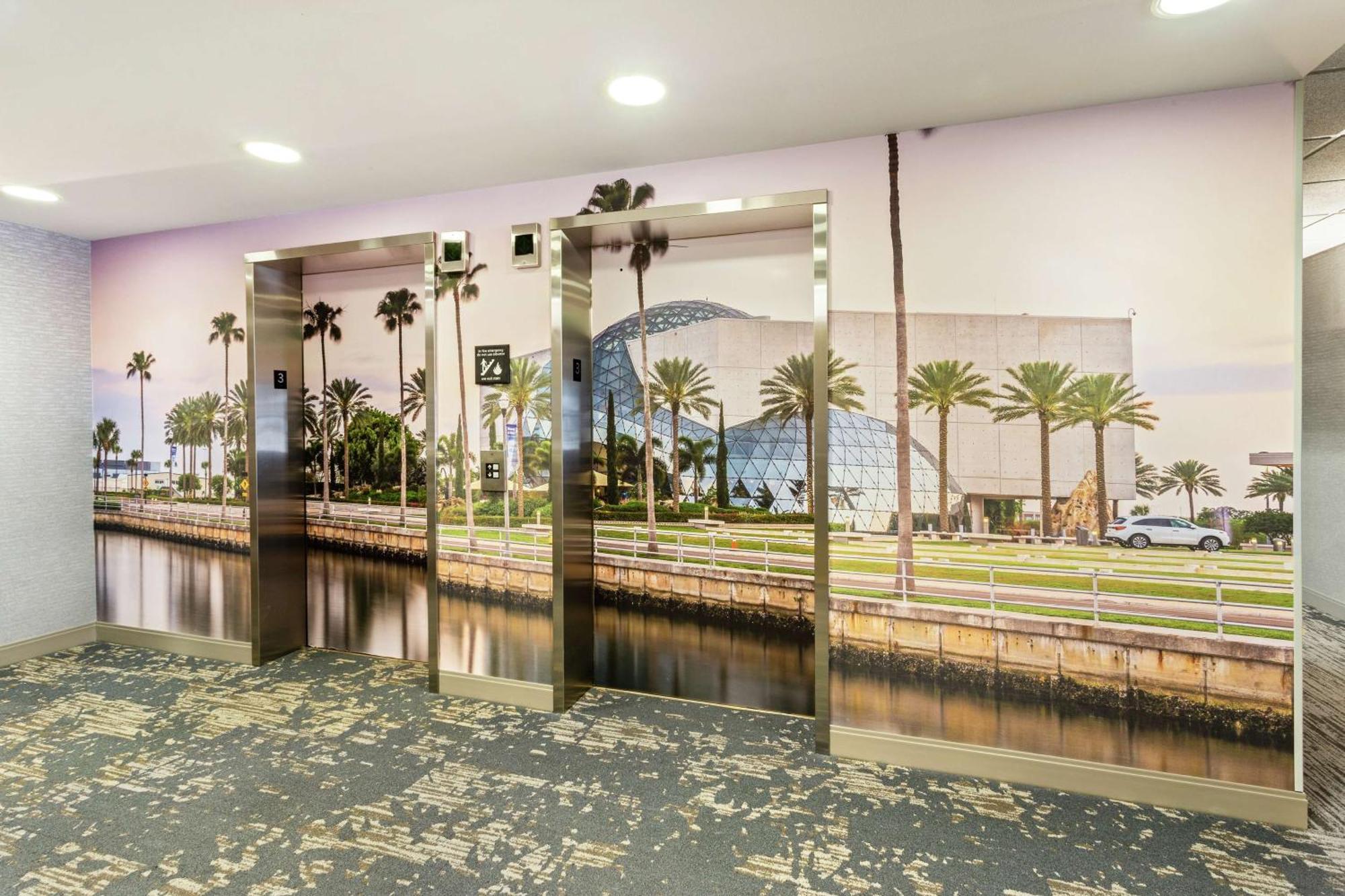 Hampton Inn & Suites St. Petersburg/Downtown Extérieur photo