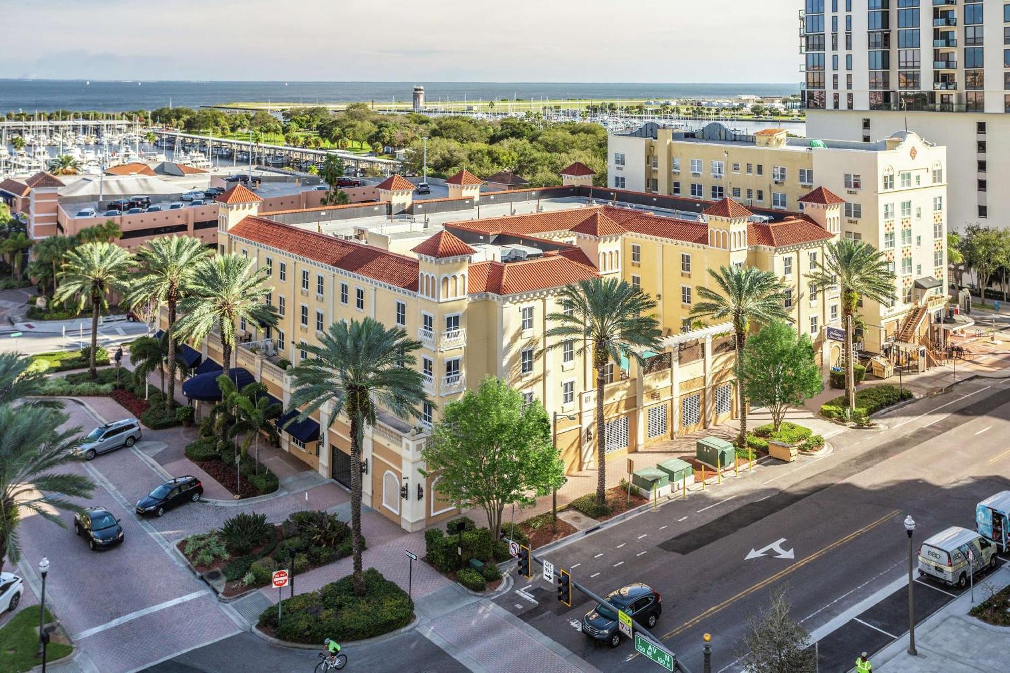 Hampton Inn & Suites St. Petersburg/Downtown Extérieur photo