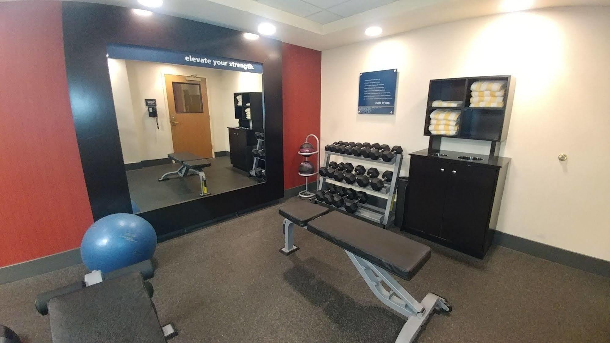 Hampton Inn & Suites St. Petersburg/Downtown Extérieur photo